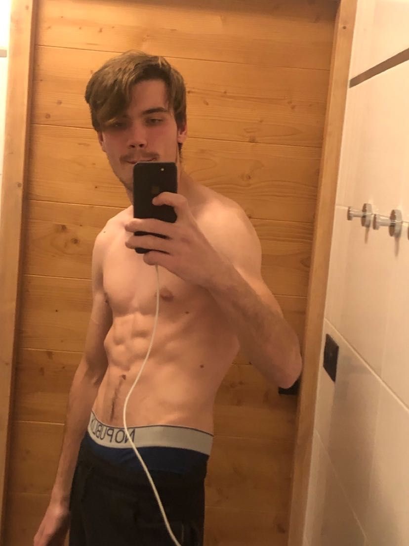 Profil de Kemo, 25 ans, Baise gay à Morges