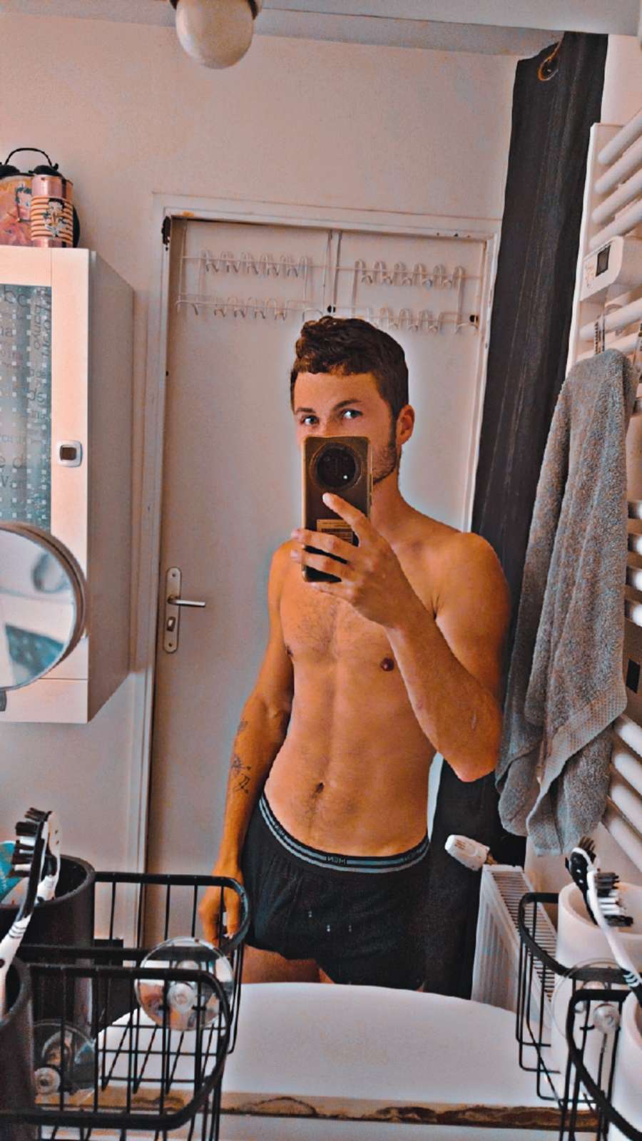 Profil de Souheil, 22 ans, Baise gay à Cordast