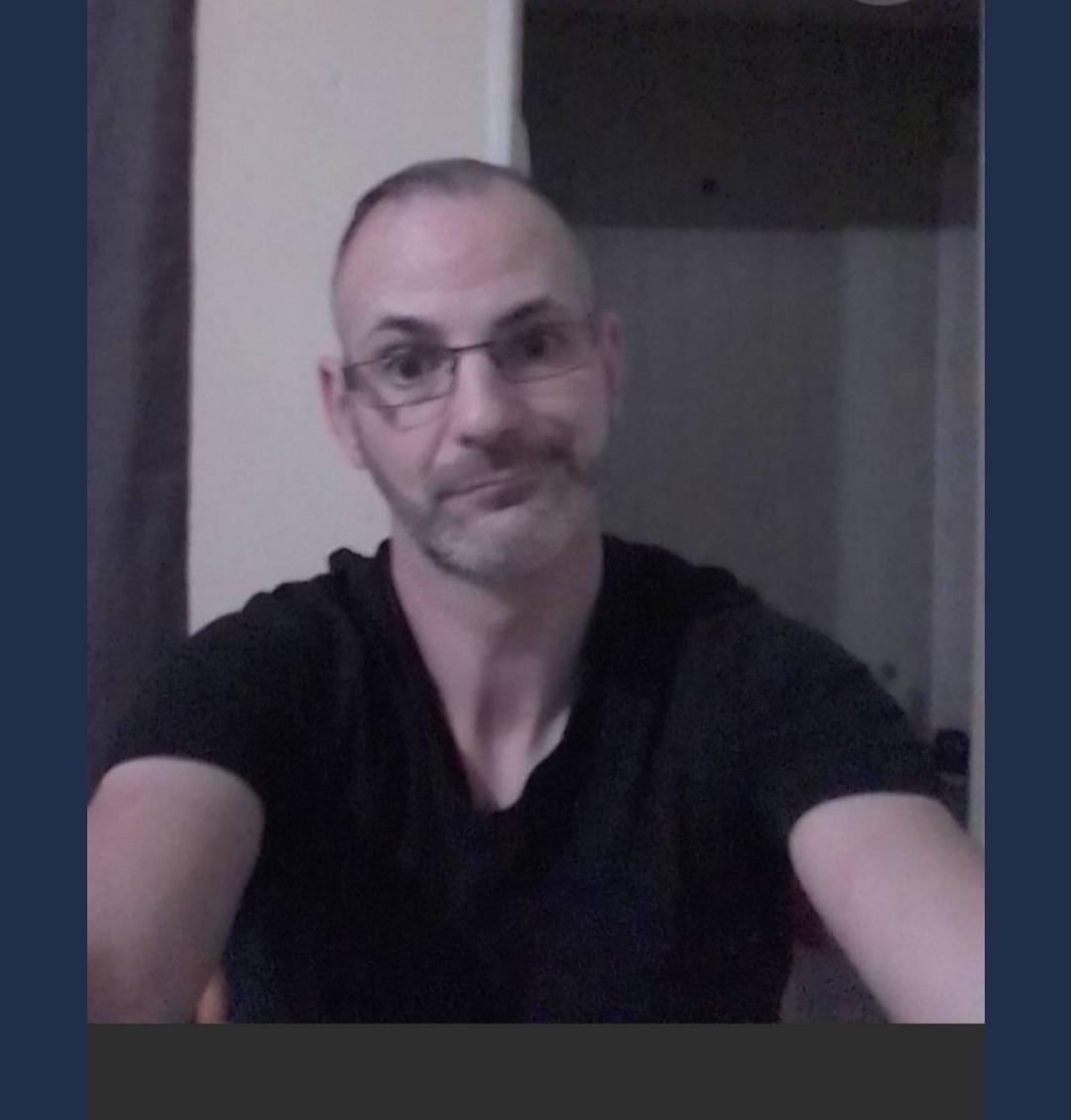 Profil de Dogukan, 48 ans, Baise gay à Gstaad