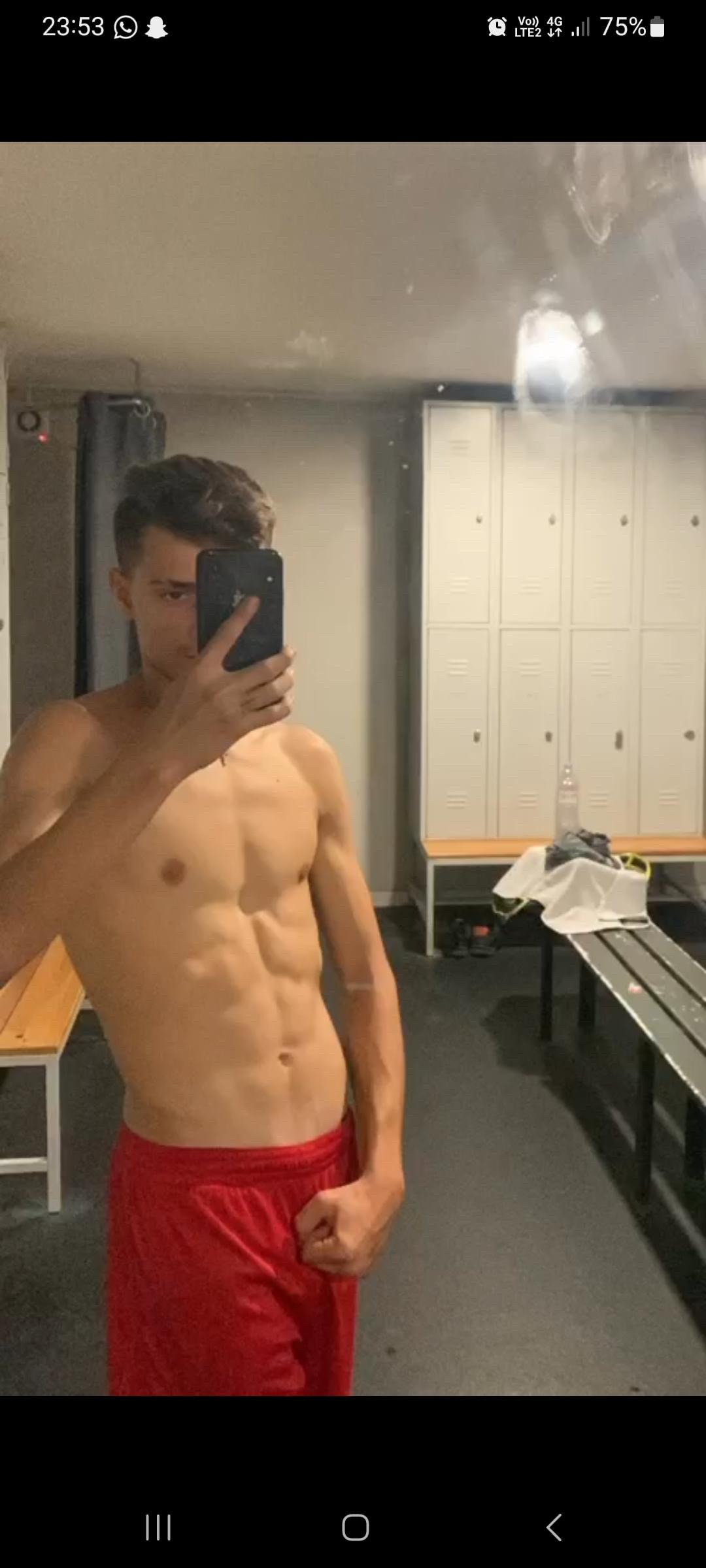 Profil de Mederick, 20 ans, Baise gay à Ruschein