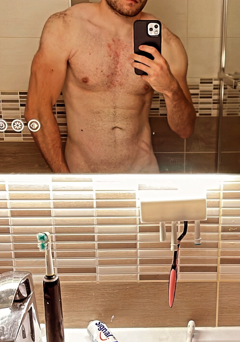 Profil de Moïse, 23 ans, Baise gay à Romairon