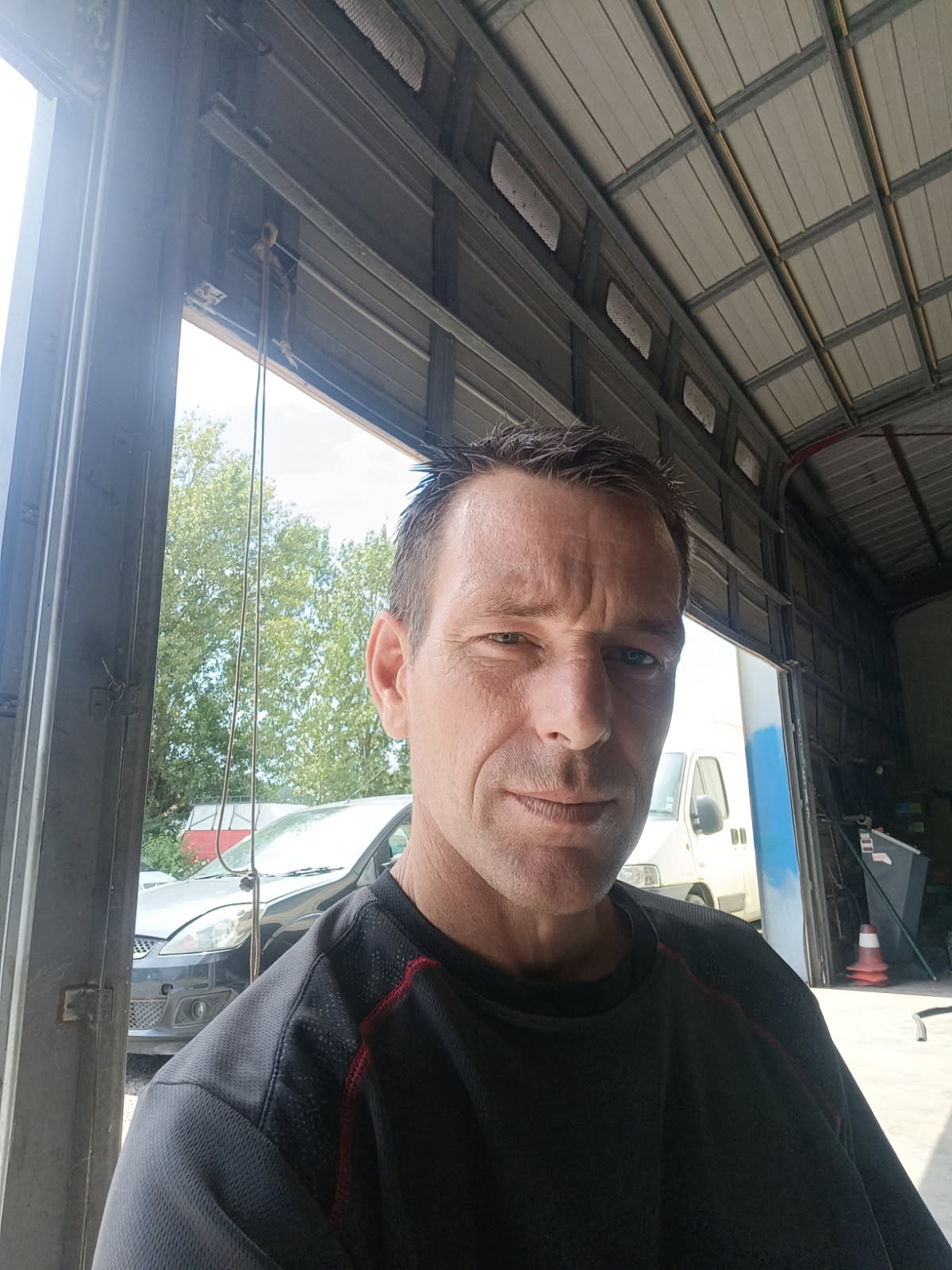 Profil de Hendy, 41 ans, Baise gay à Prêles