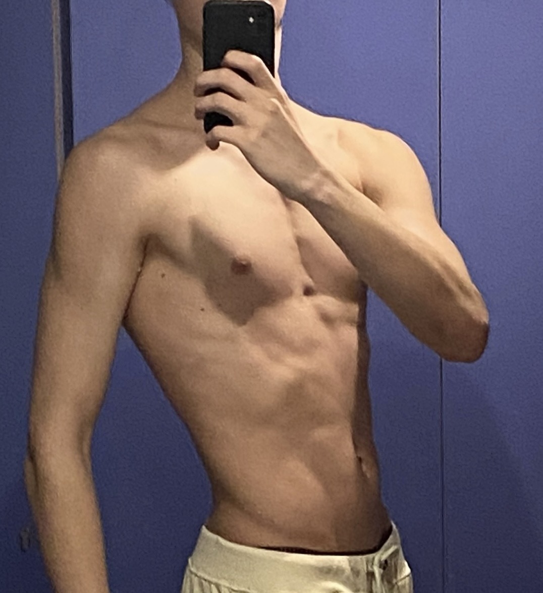 Profil de Job, 22 ans, Baise gay à Correvon