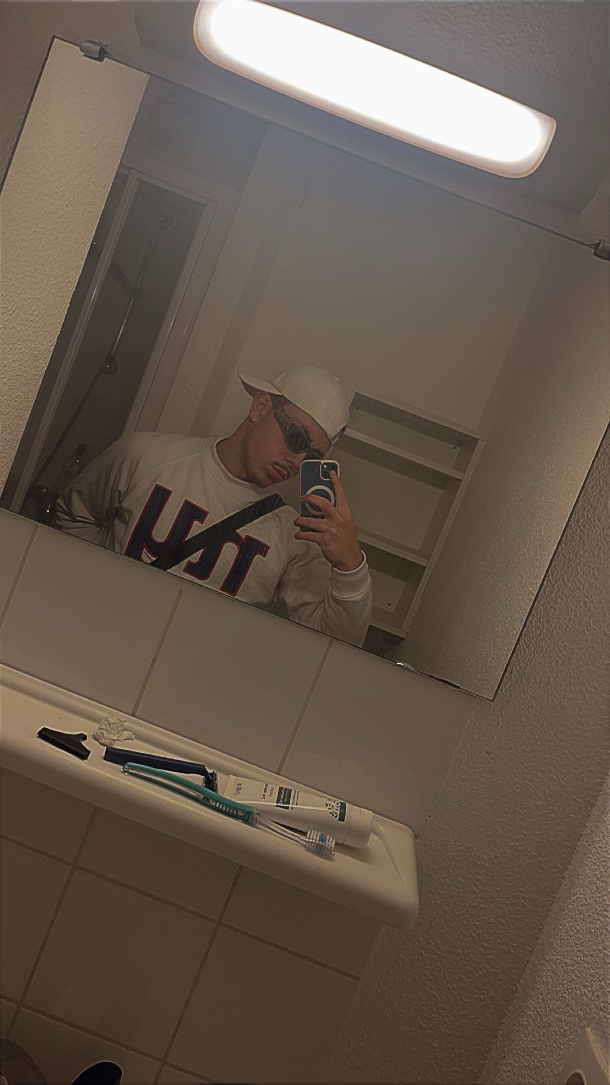 Profil de Zaki, 22 ans, Baise gay à Aubonne