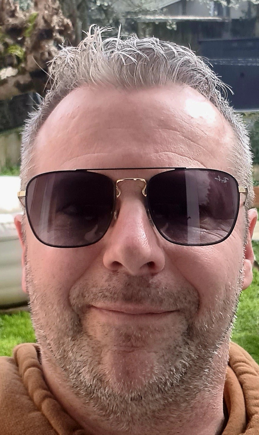 Profil de Sven, 55 ans, Baise gay à Blonay
