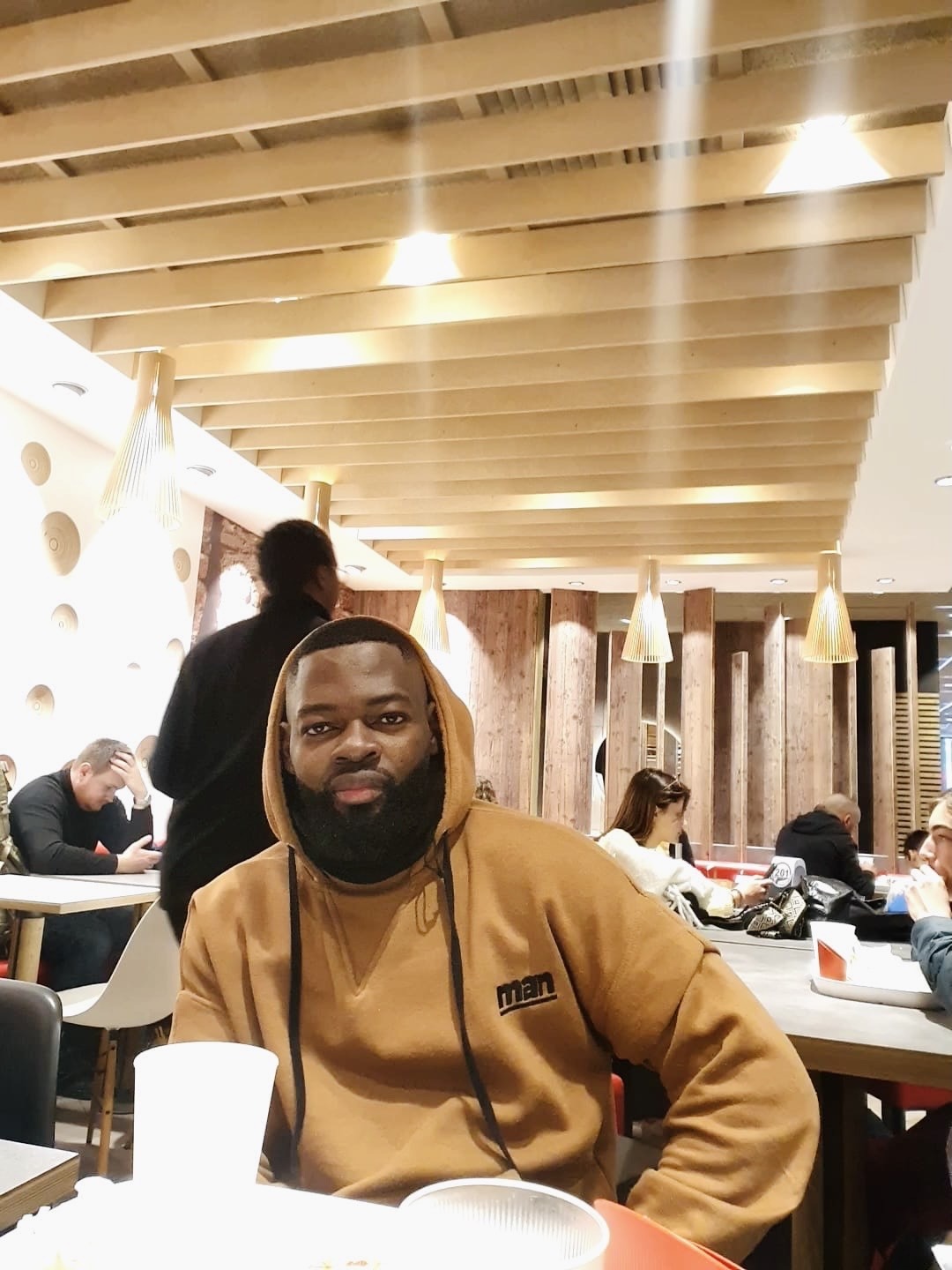 Profil de Diany, 32 ans, Baise gay à Penthéréaz