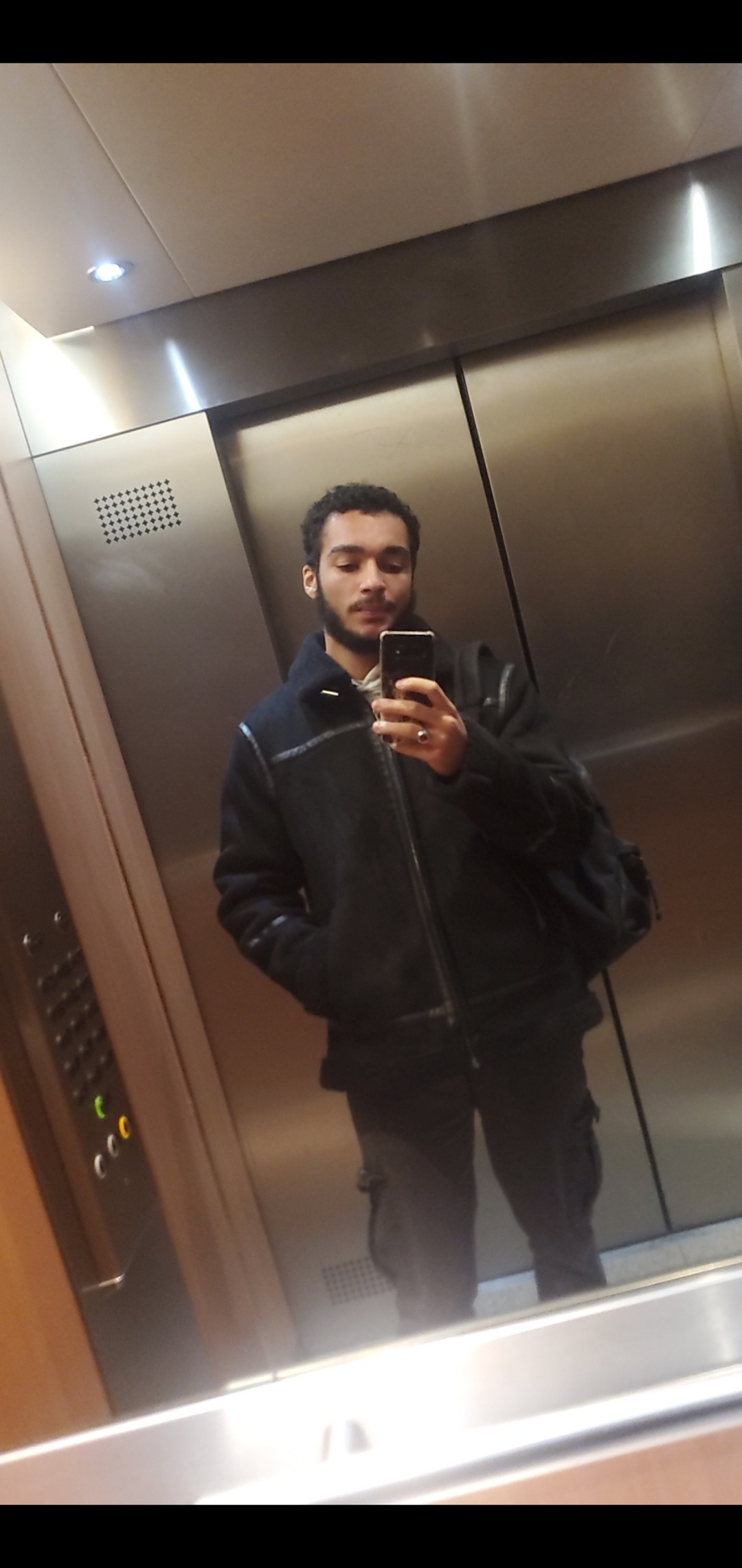 Profil de Jacem, 21 ans, Baise gay à Pohlern