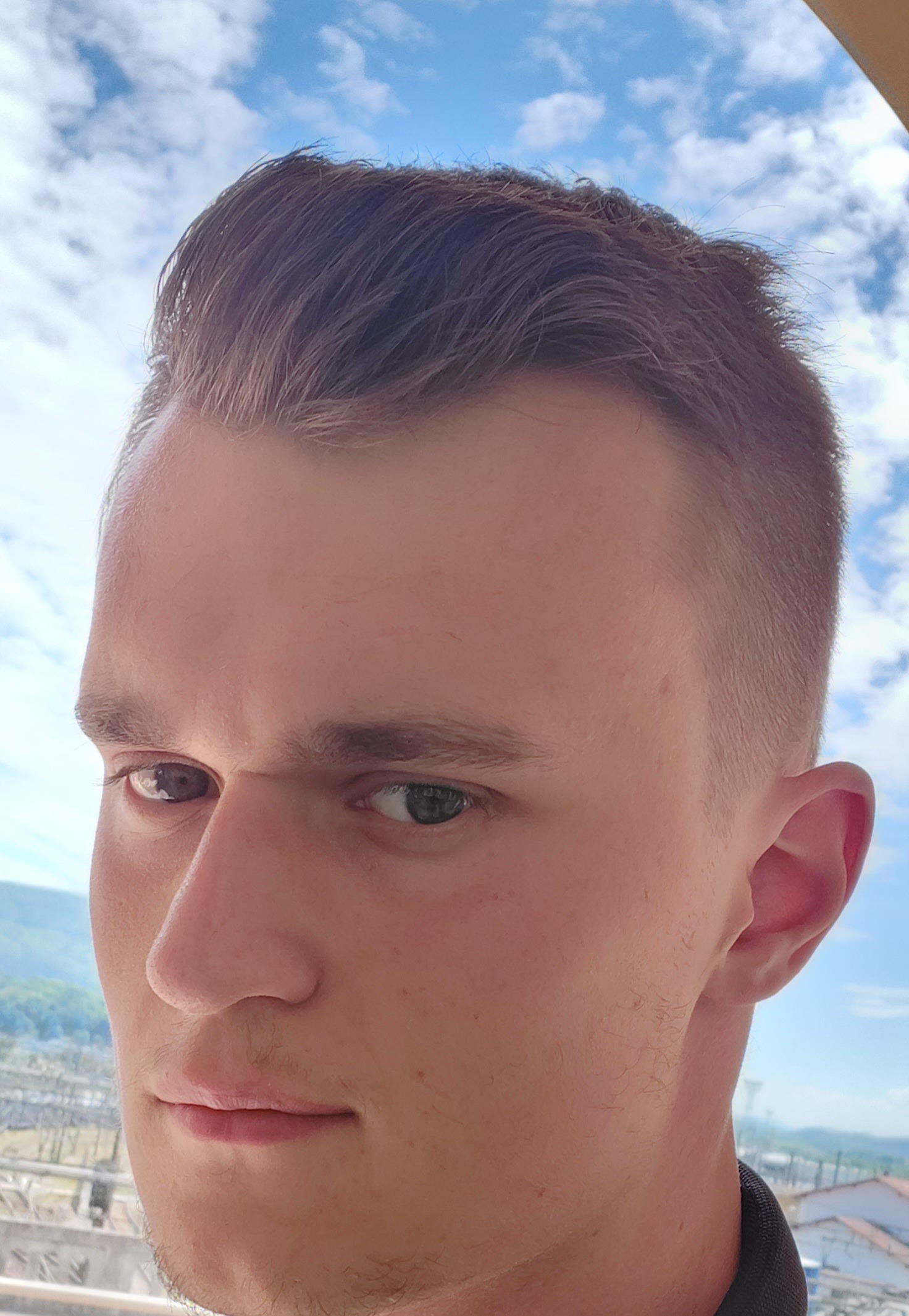 Profil de Karl-emmanuel, 25 ans, Baise gay à Nuglar