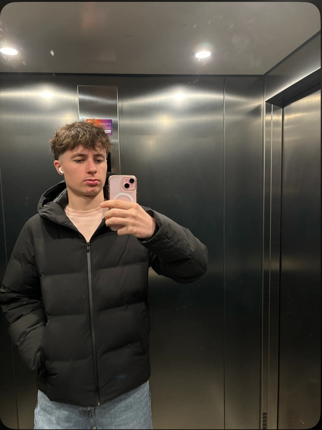Profil de Younoussa, 21 ans, Baise gay à Jonen