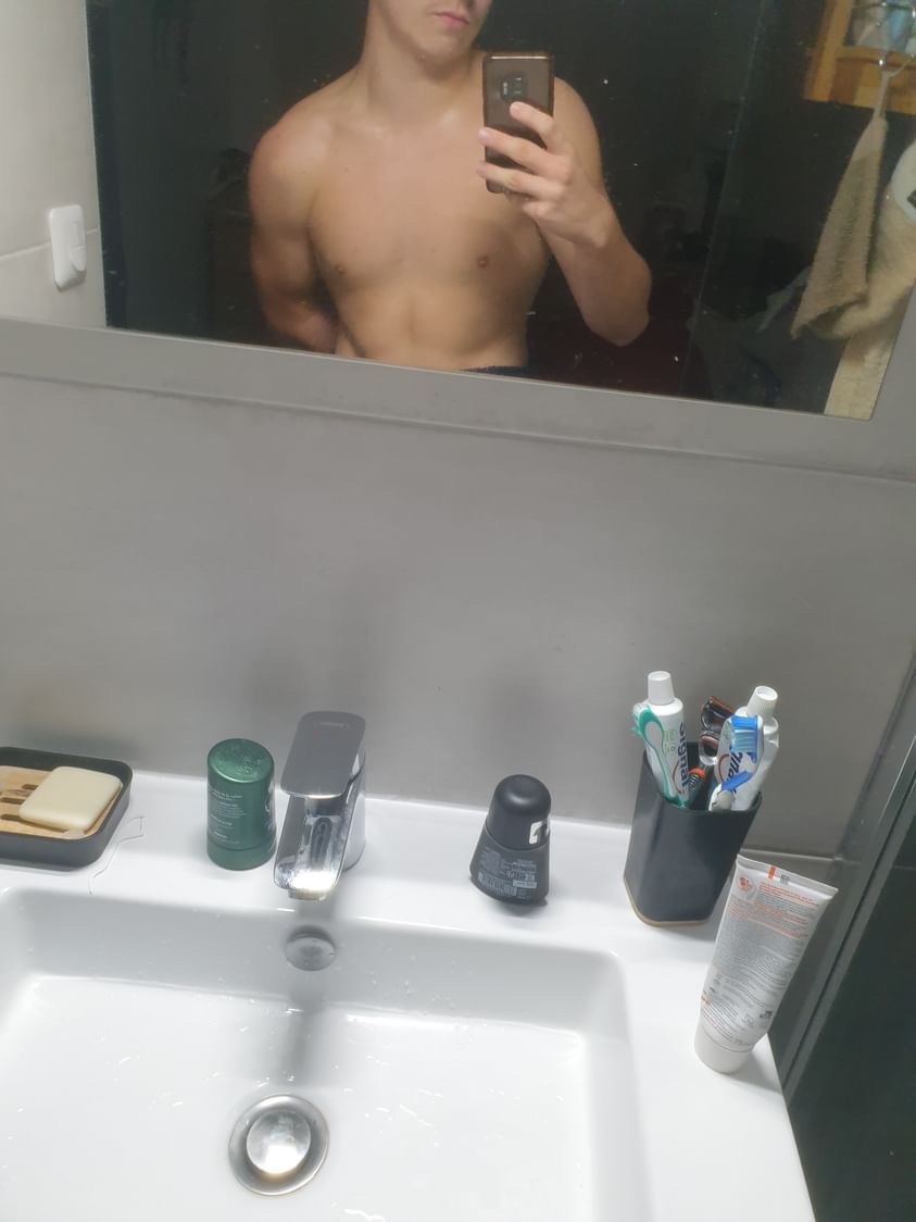 Profil de Leopaul, 20 ans, Baise gay à Moutier