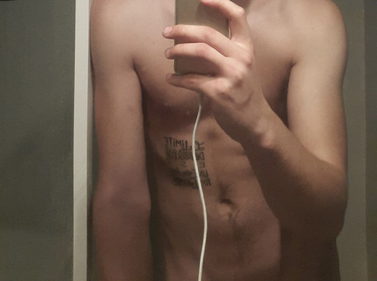 Profil de Volodia, 25 ans, Baise gay à Winterberg ZH