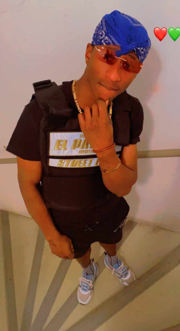 Profil de Navy, 20 ans, Baise gay à Bremgarten AG