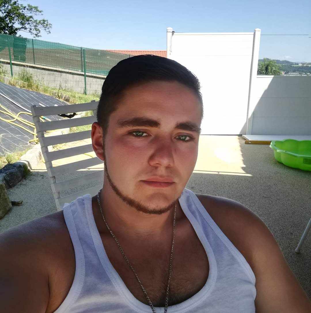 Profil de Mano, 27 ans, Baise gay à Donatyre