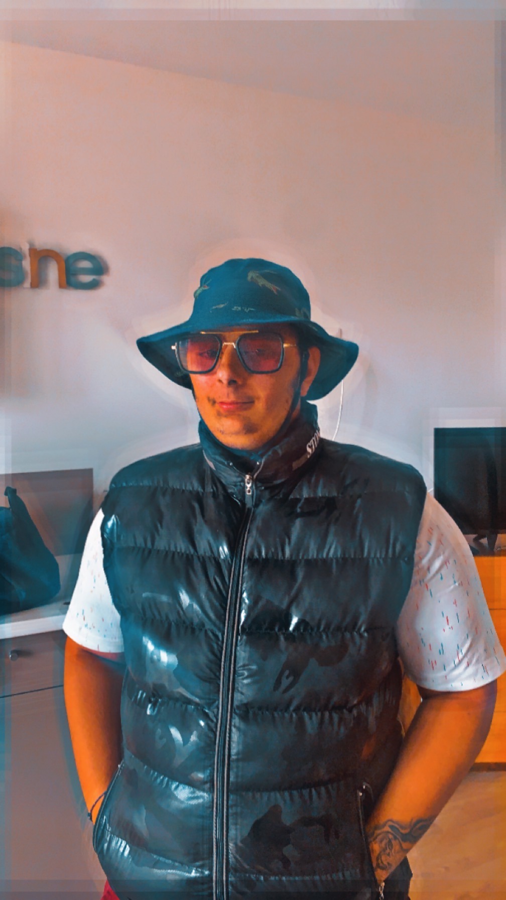 Profil de Ossian, 21 ans, Baise gay à Rüdlingen