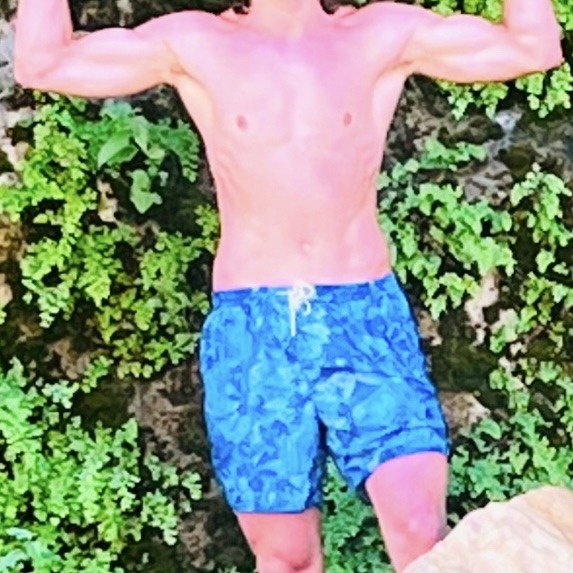 Profil de Elhadji, 21 ans, Baise gay à Vinzel