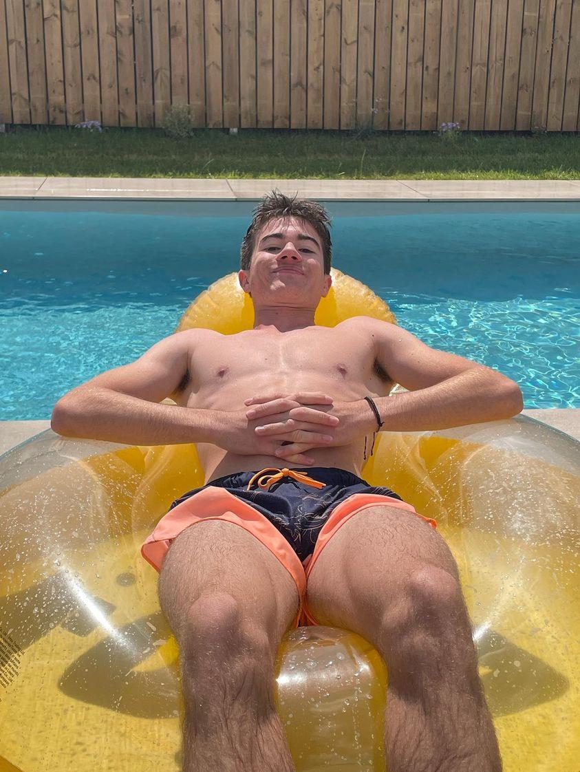 Profil de Venance, 20 ans, Baise gay à Mirchel