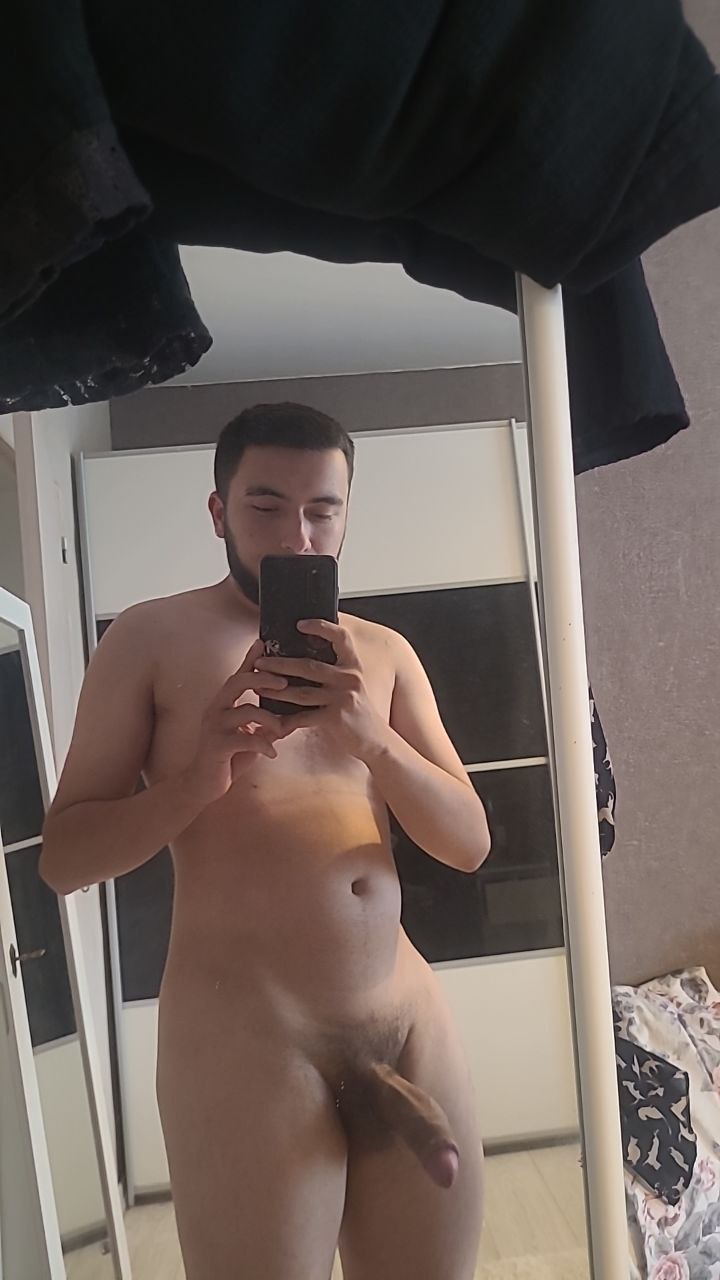 Profil de Cebrail, 21 ans, Baise gay à Grub SG