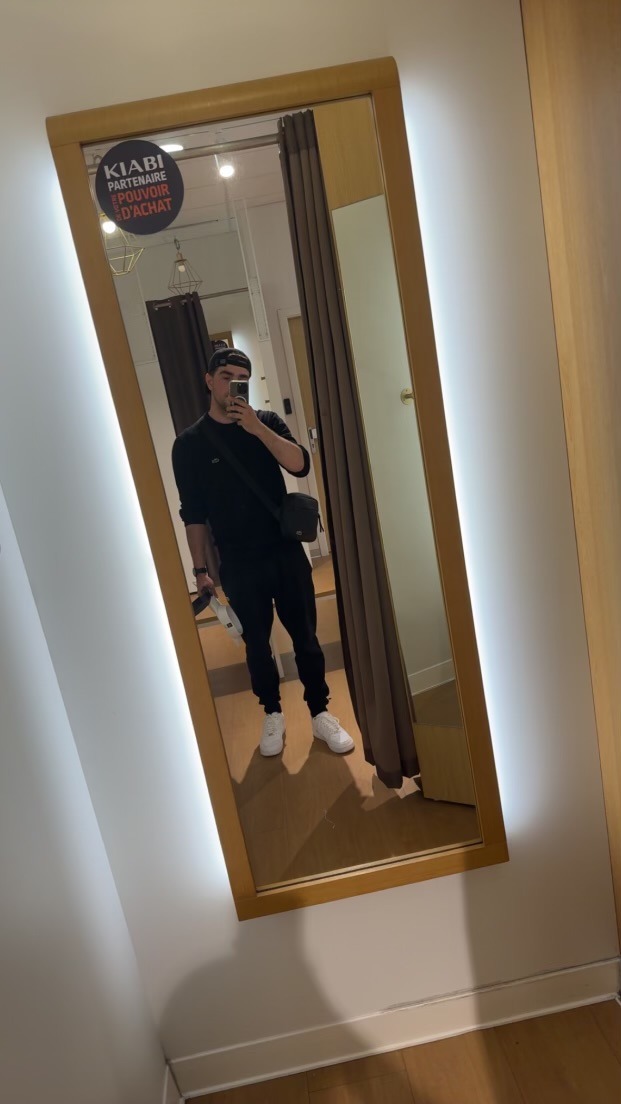 Profil de Illyes, 21 ans, Baise gay à Emdthal