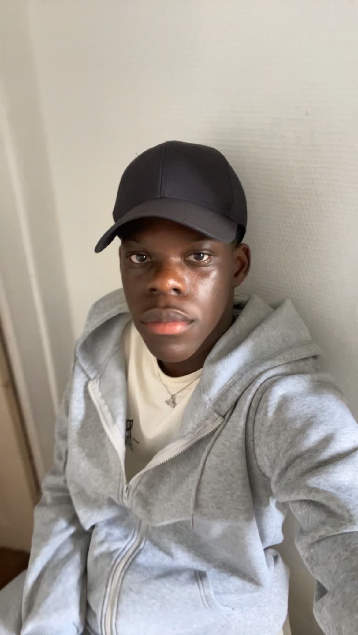 Profil de Adriano, 19 ans, Baise gay à Edlibach