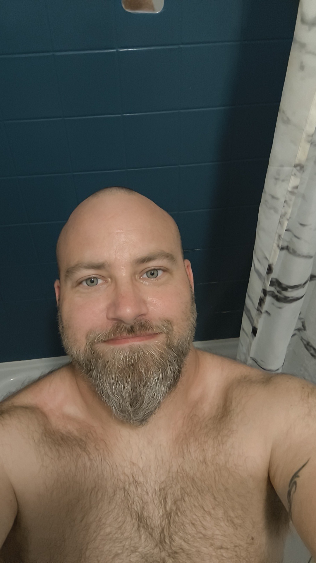 Profil de Max, 47 ans, Baise gay à Chevroux