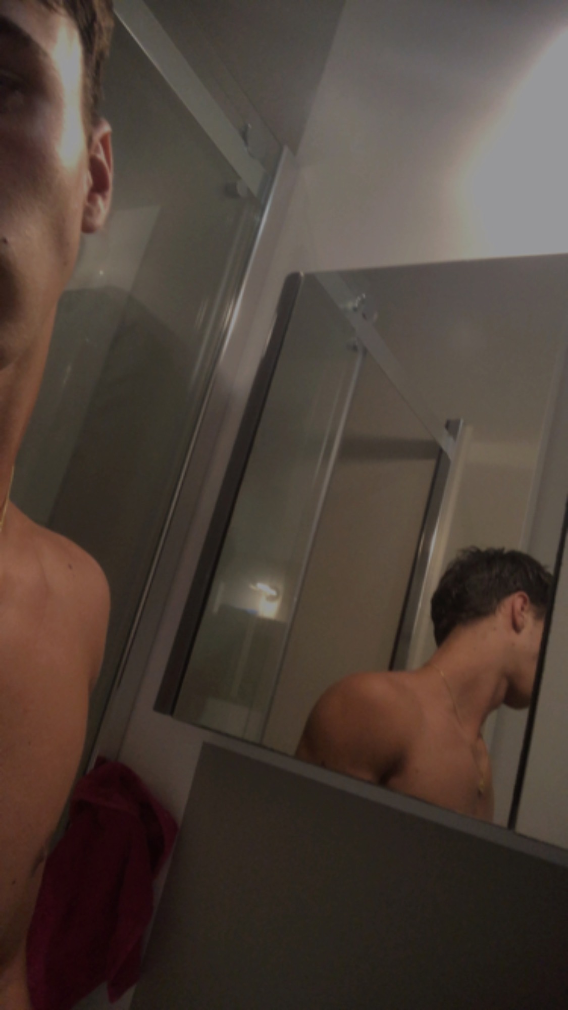 Profil de Phuong, 21 ans, Baise gay à Surava