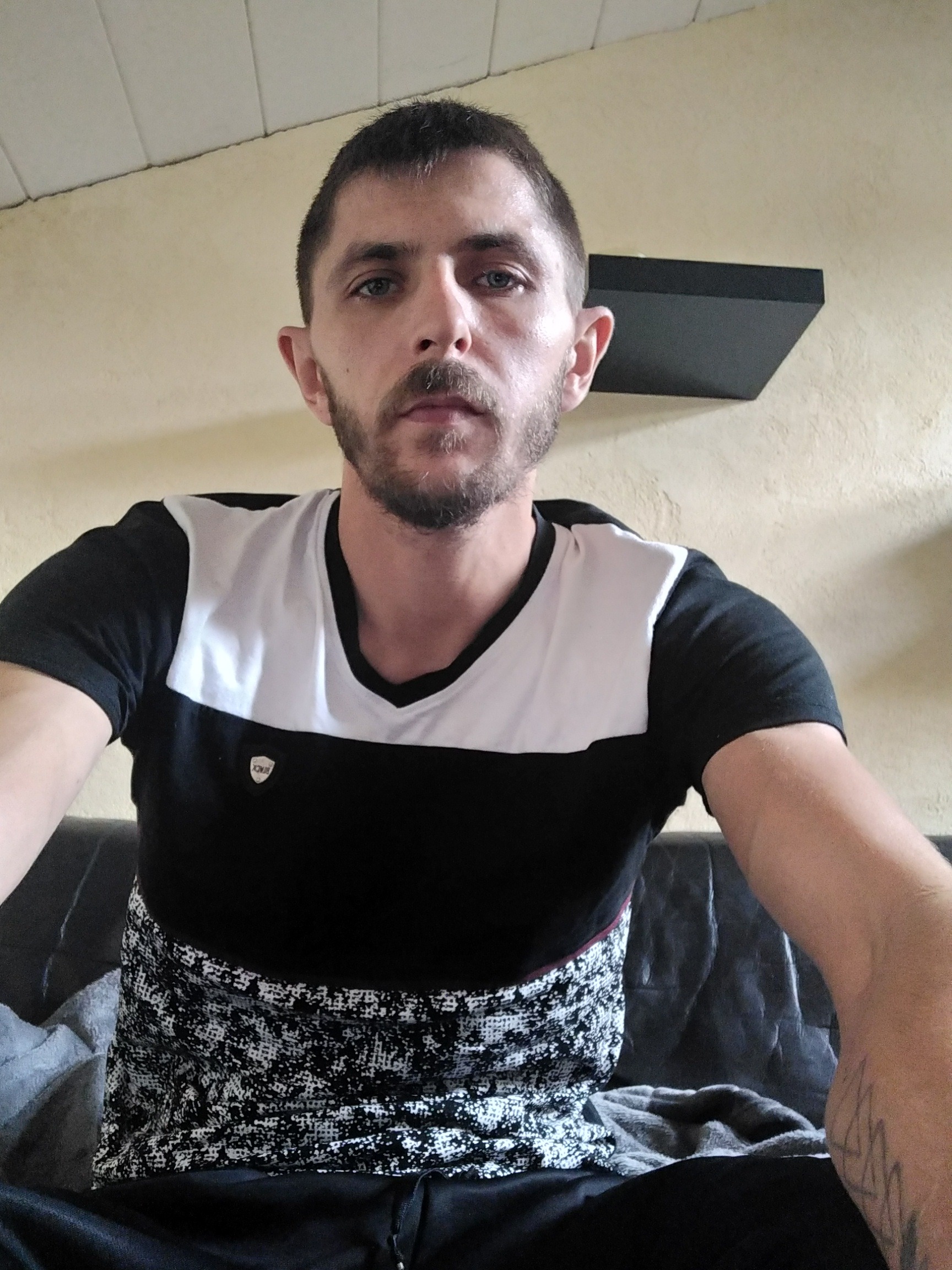 Profil de Maike, 35 ans, Baise gay à Farnern