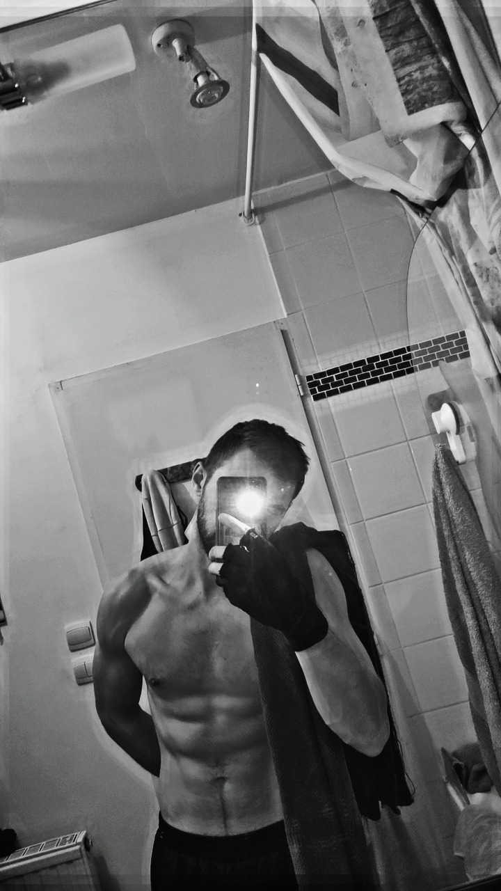 Profil de Jhon, 28 ans, Baise gay à Lutzenberg