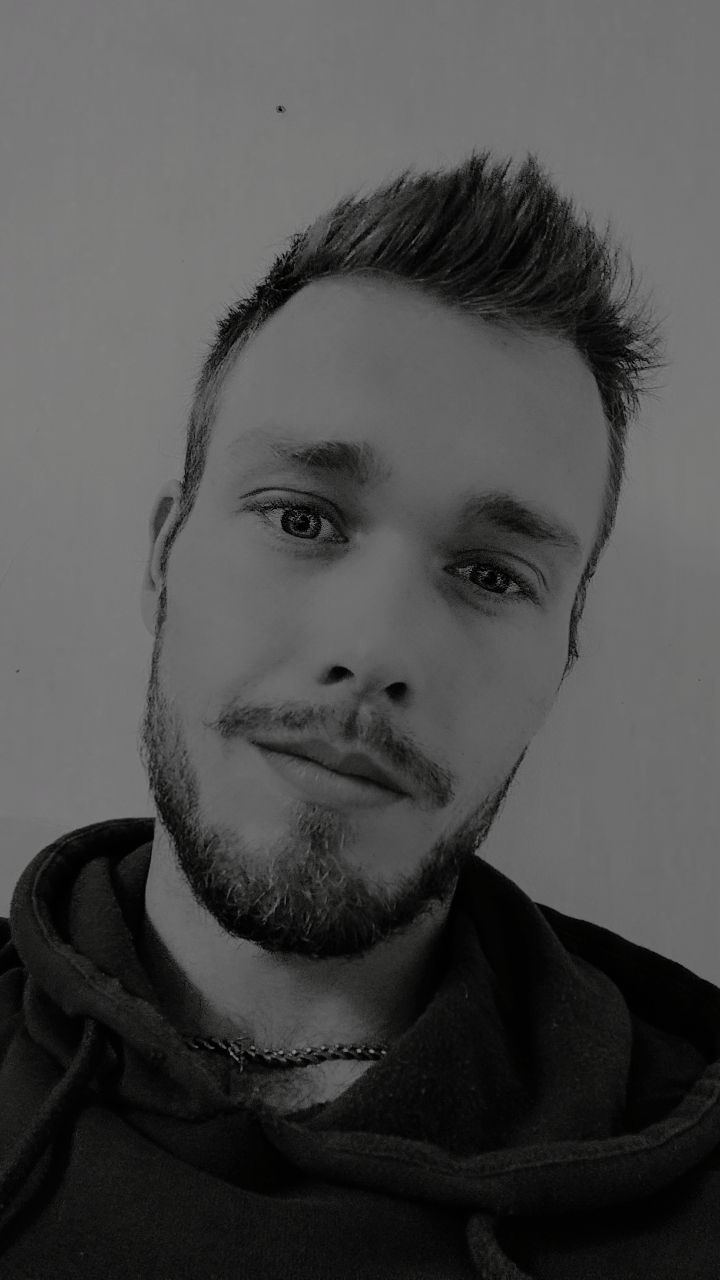 Profil de Leonis, 32 ans, Baise gay à Turtmann