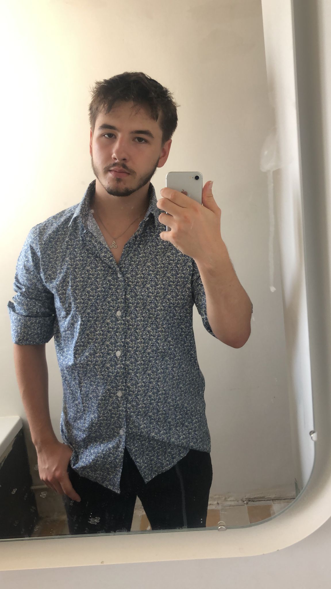 Profil de Mactar, 20 ans, Baise gay à Charrat