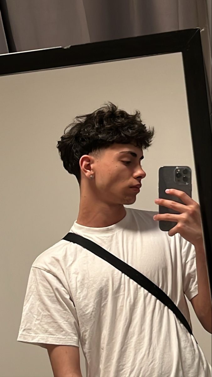Profil de Nacim, 21 ans, Baise gay à Speicherschwendi