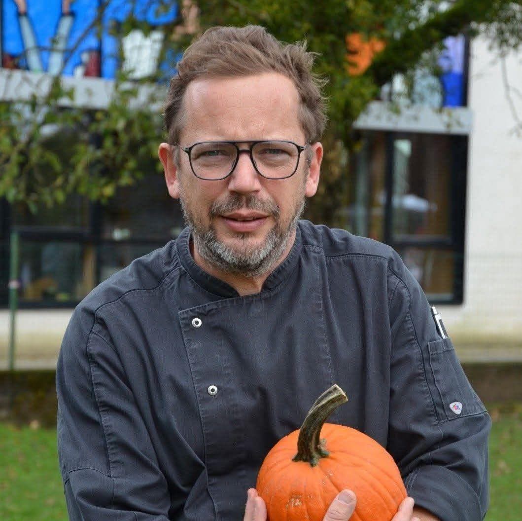 Profil de Adonis, 44 ans, Baise gay à Curaglia