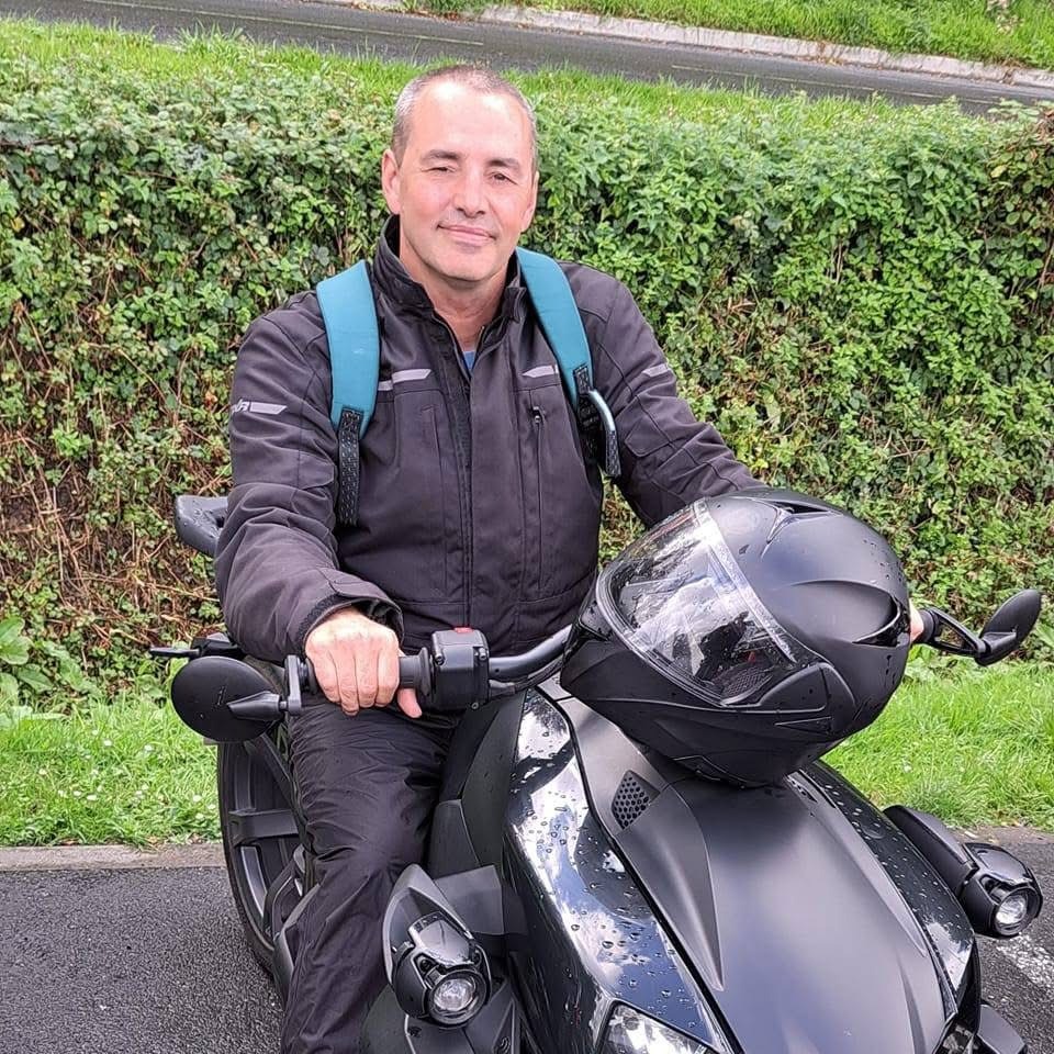 Profil de Marwen, 55 ans, Baise gay à Brünig