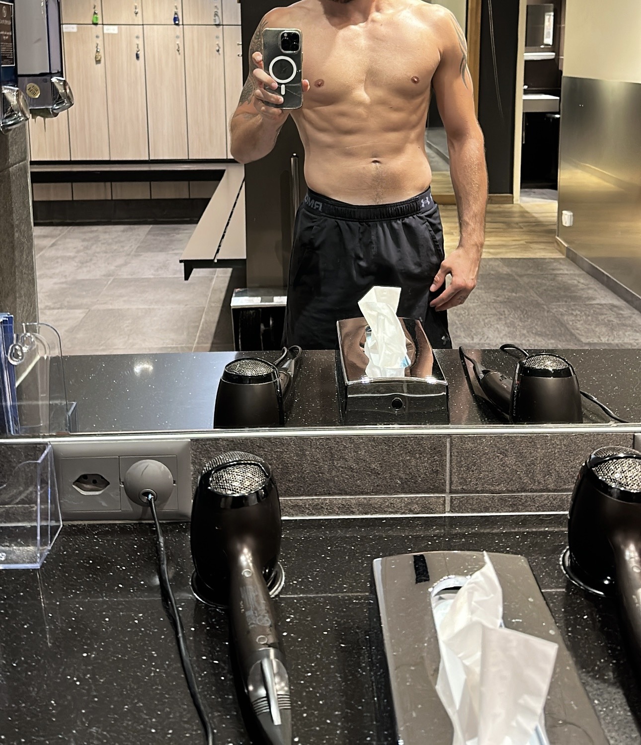 Profil de Haris, 27 ans, Baise gay à Daillens