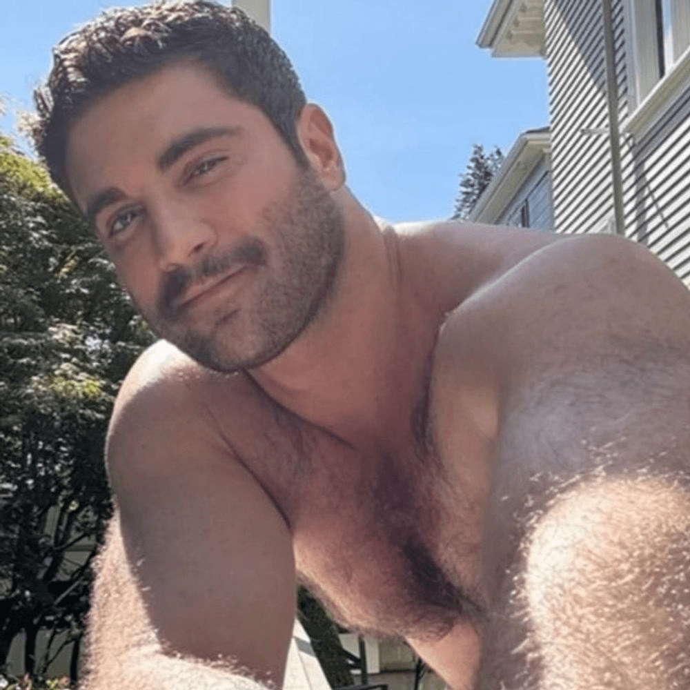Profil de Medi, 25 ans, Baise gay à Fleurier