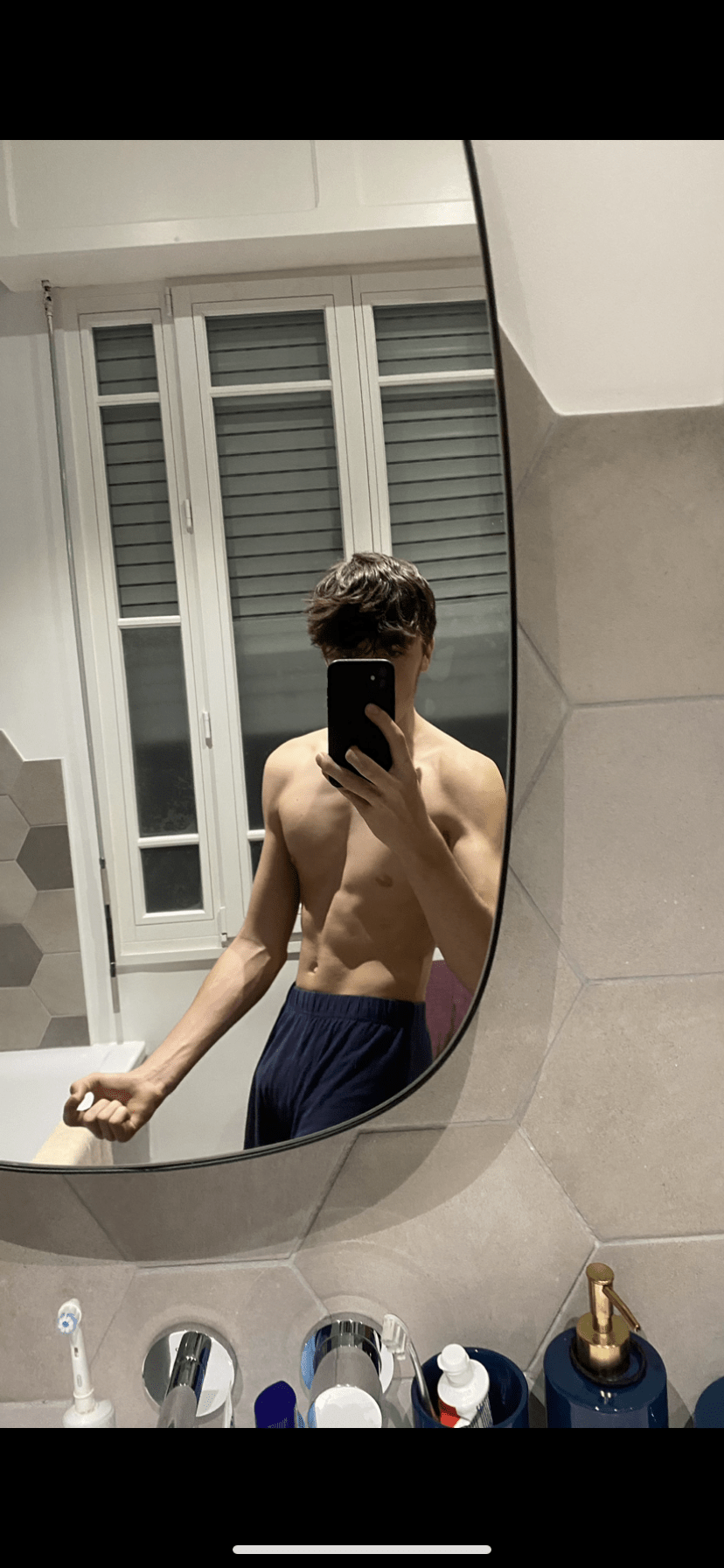 Profil de Hoël, 19 ans, Baise gay à Eisten